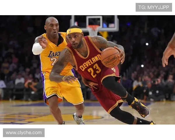 詹姆斯引领团队彰显领袖风采